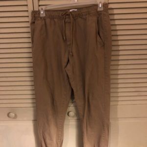 Men’s khaki joggers